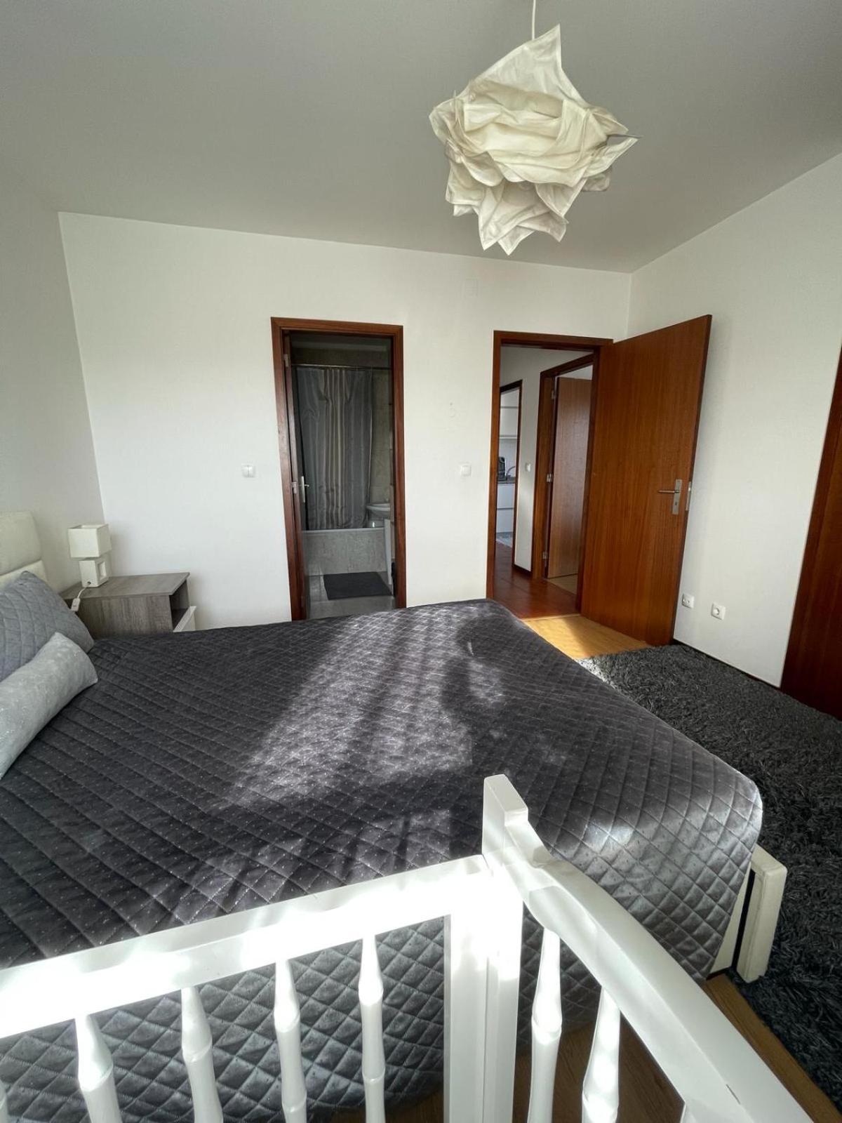 Flat4U Apartment ปาเรเดส ภายนอก รูปภาพ
