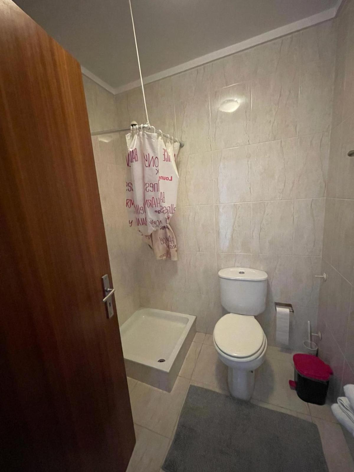Flat4U Apartment ปาเรเดส ภายนอก รูปภาพ